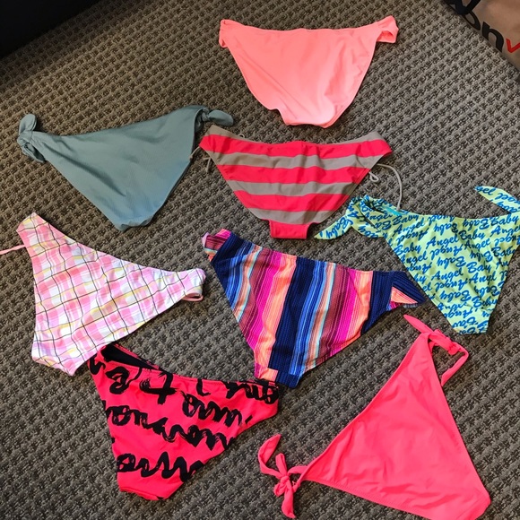 Bundle of bikini bottoms - Picture 3 of 8